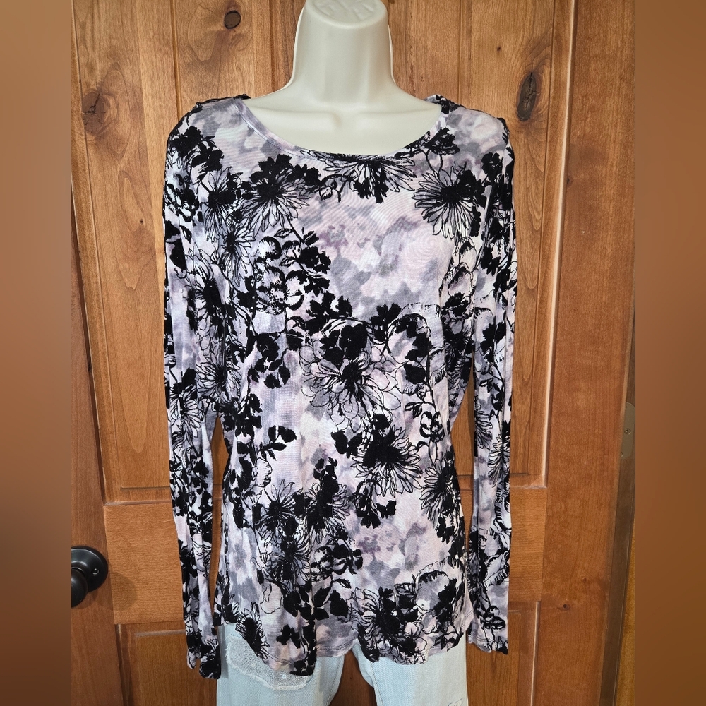 Simply Vera Vera Wang Floral Long Sleeve Top - Black and Gray